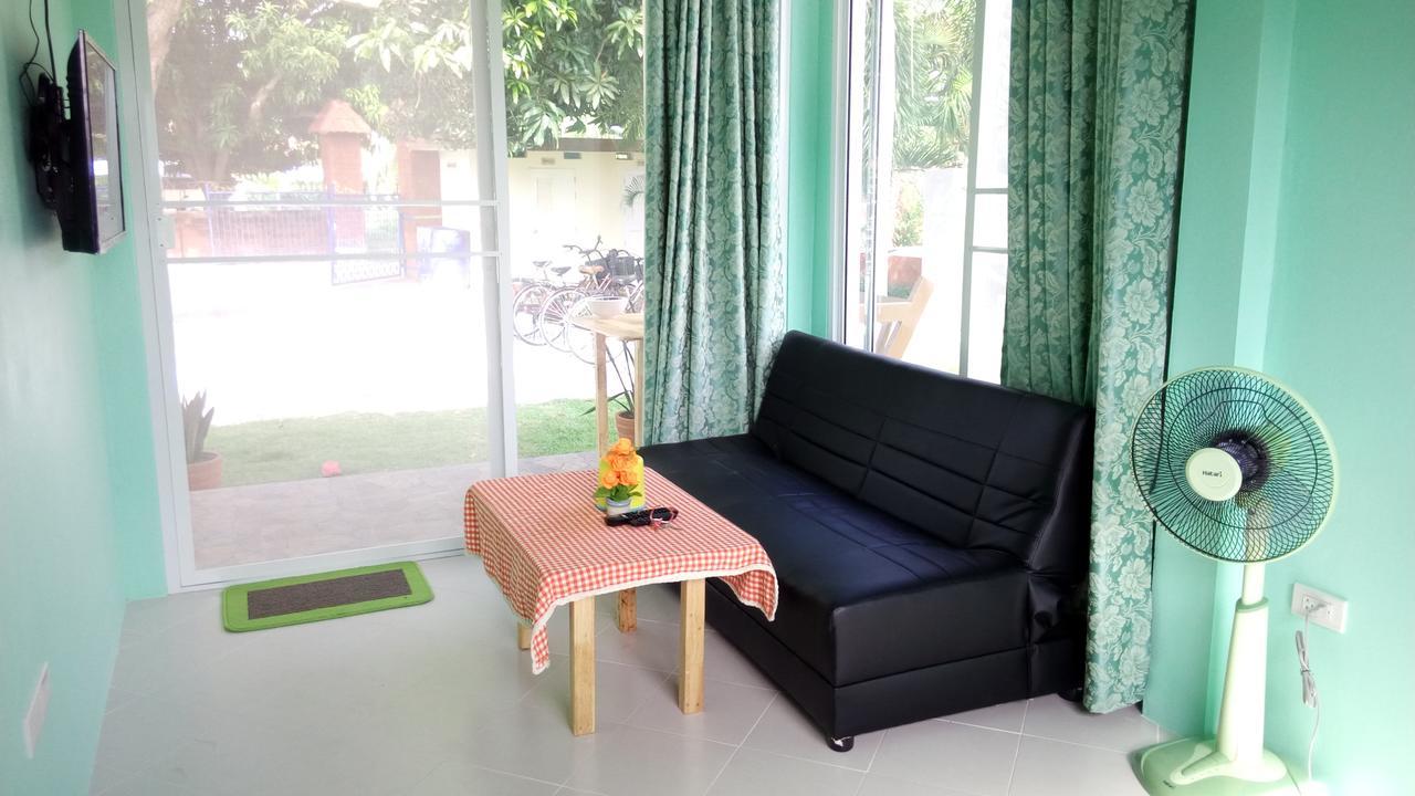 Pat'S Hideaway Bungalows Районг Екстериор снимка