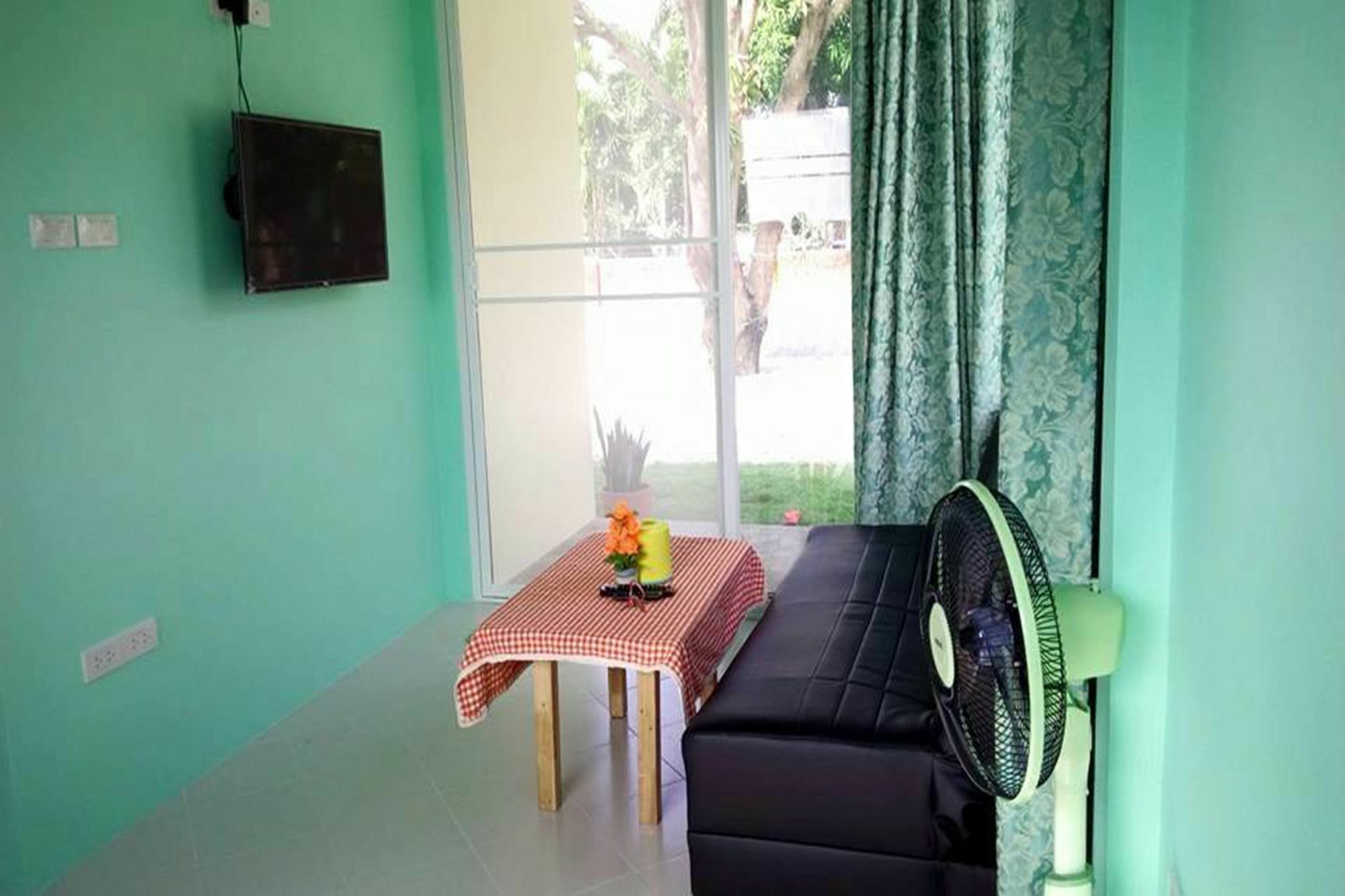 Pat'S Hideaway Bungalows Районг Екстериор снимка